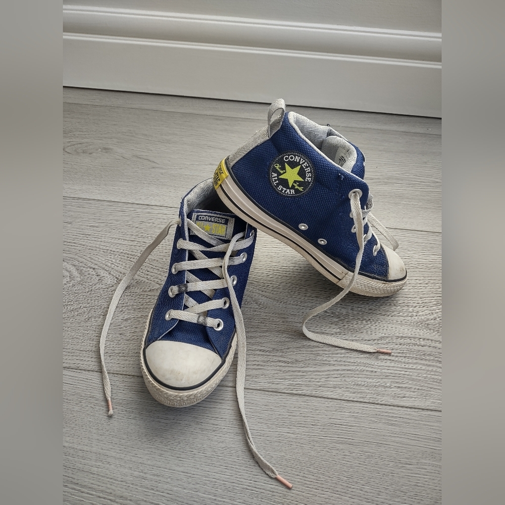 Converse Kids Blue High-Top Sneakers Size 3